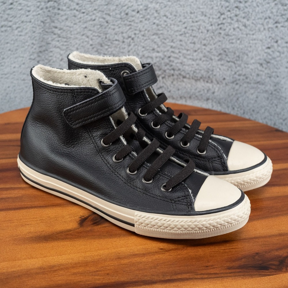 Converse All Star Brea Zwart Black Leather Size 3 Hook and Loop